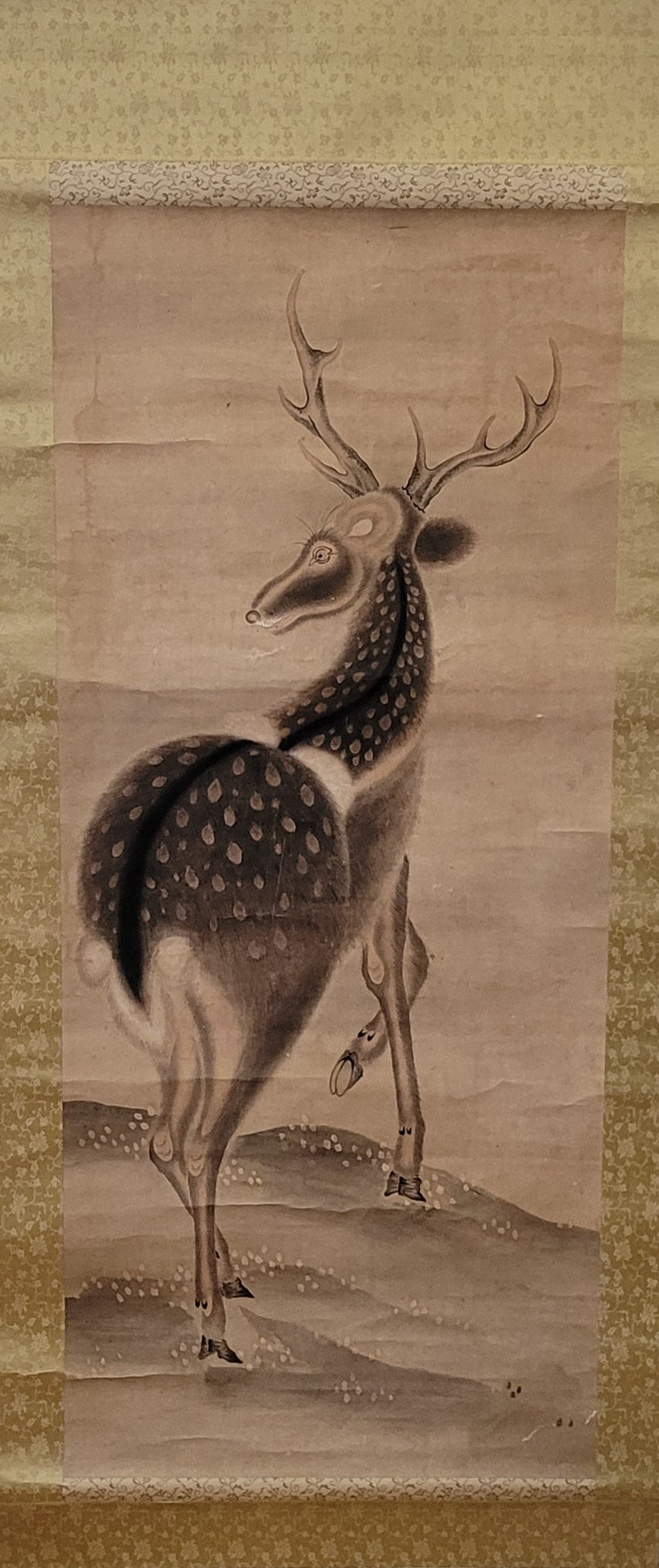 Antique Japanese scroll of a finely painted deer - KS14016