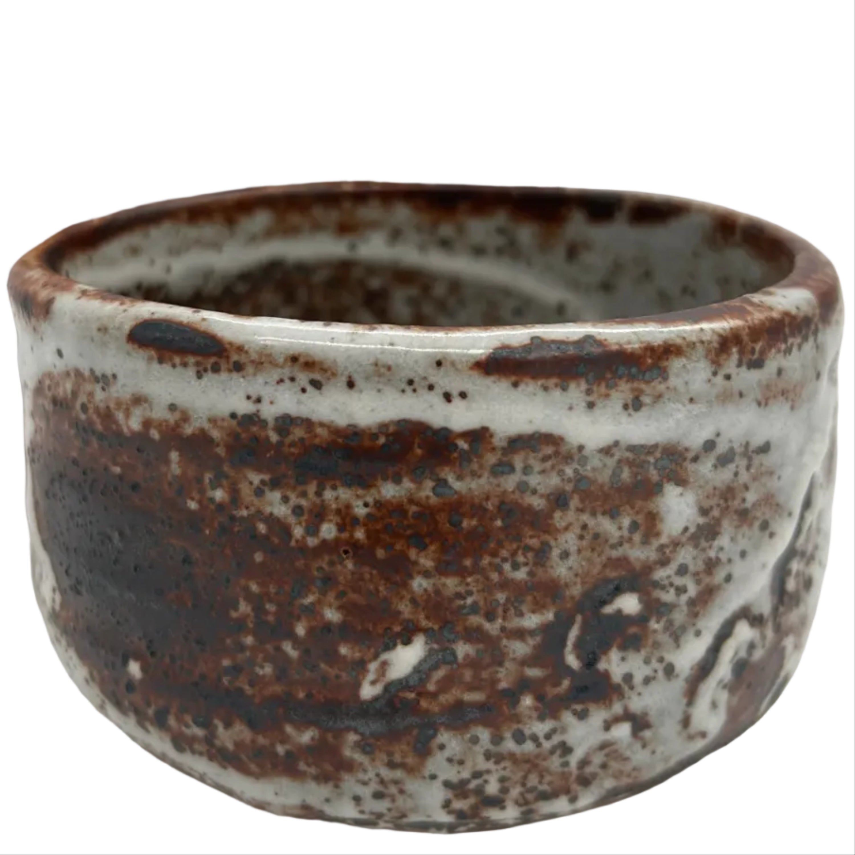 A Japanese pottery tea bowl (chawan) with an organic feel and a wonderful warm glaze. Kazari

This item comes with its original signed box.