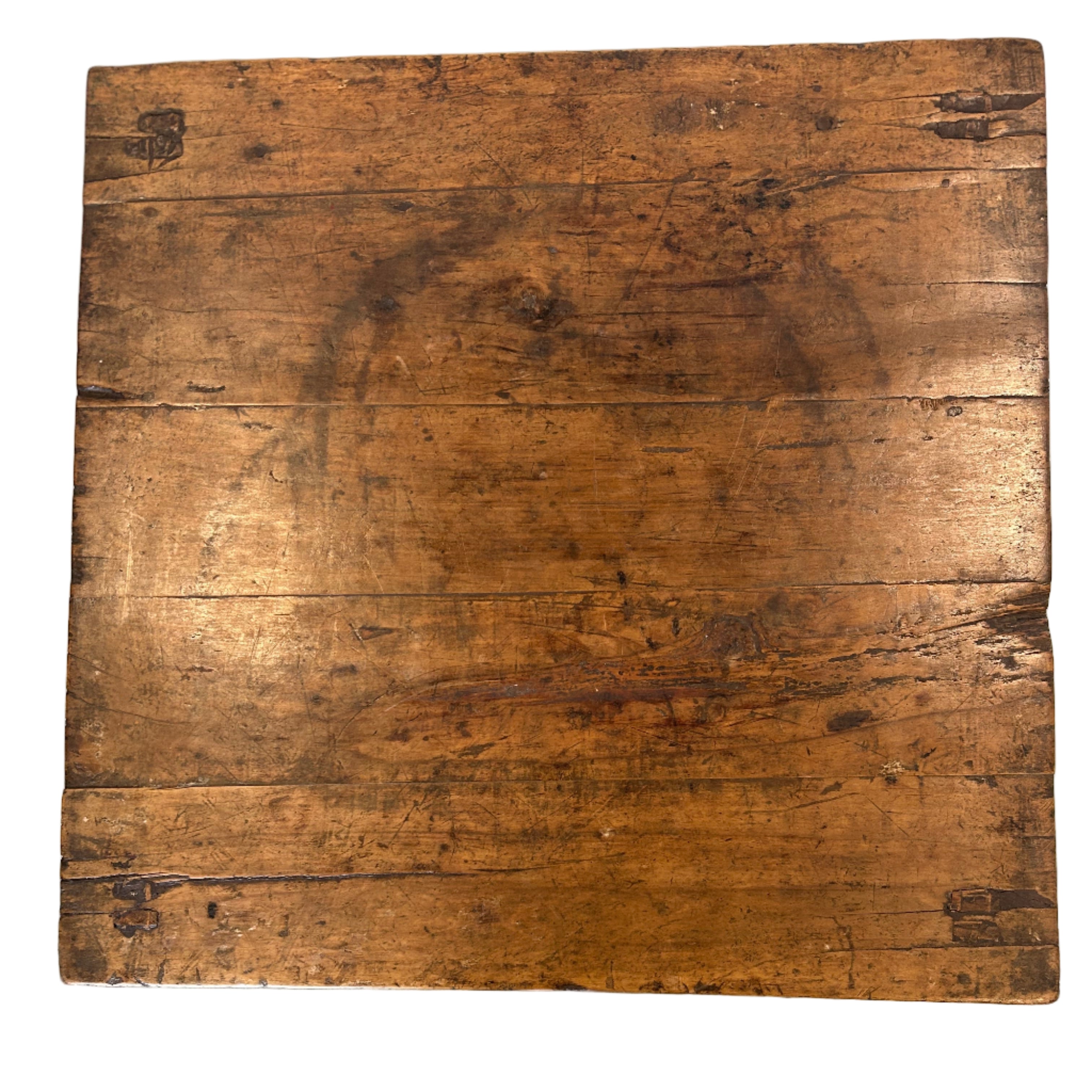 Chinese provincial stool. Middle Qing dynasty. 18th century. Suitable for bedside table or coffee table.