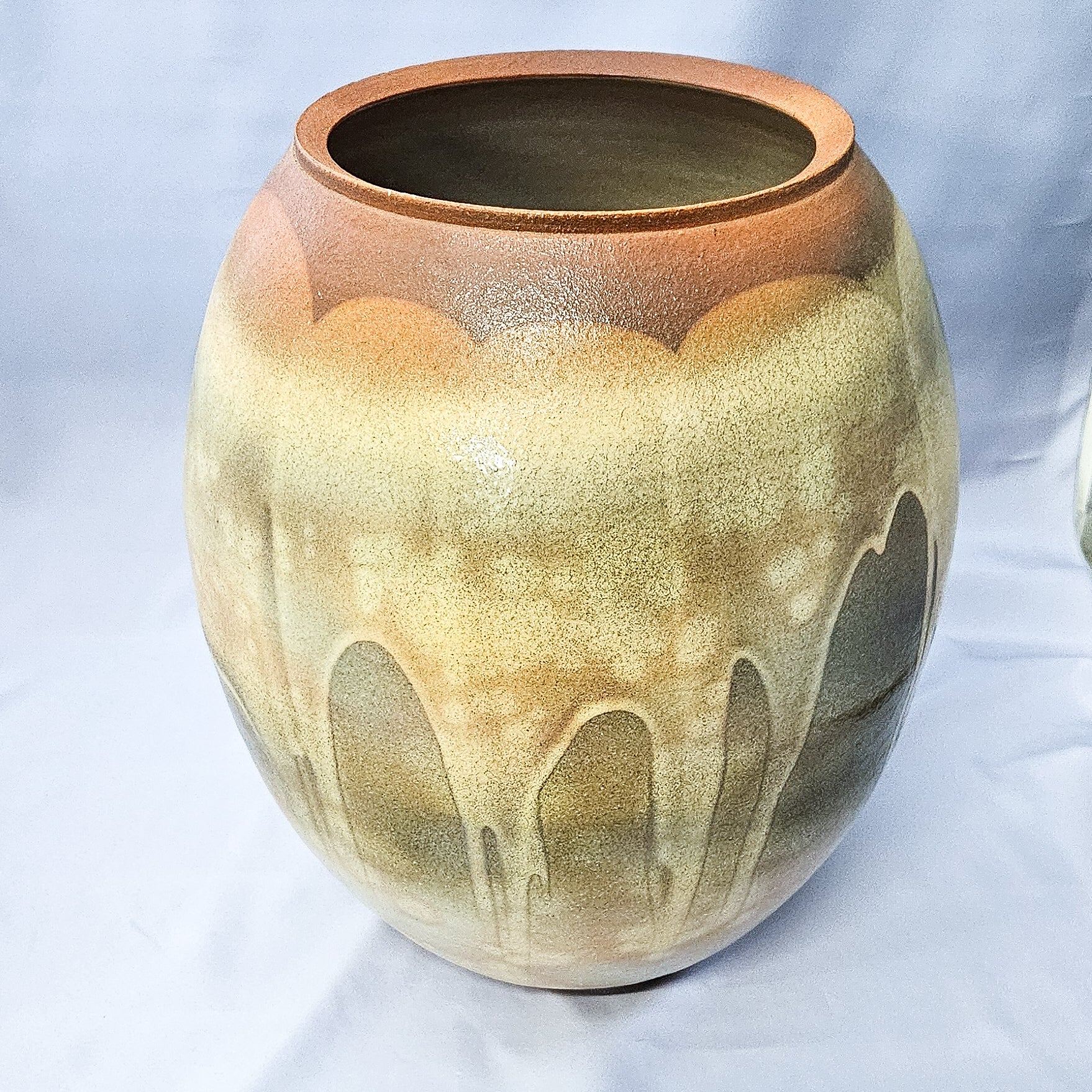 Kazari Japanese contemporary pottery TSUBO with a splashed cream glaze