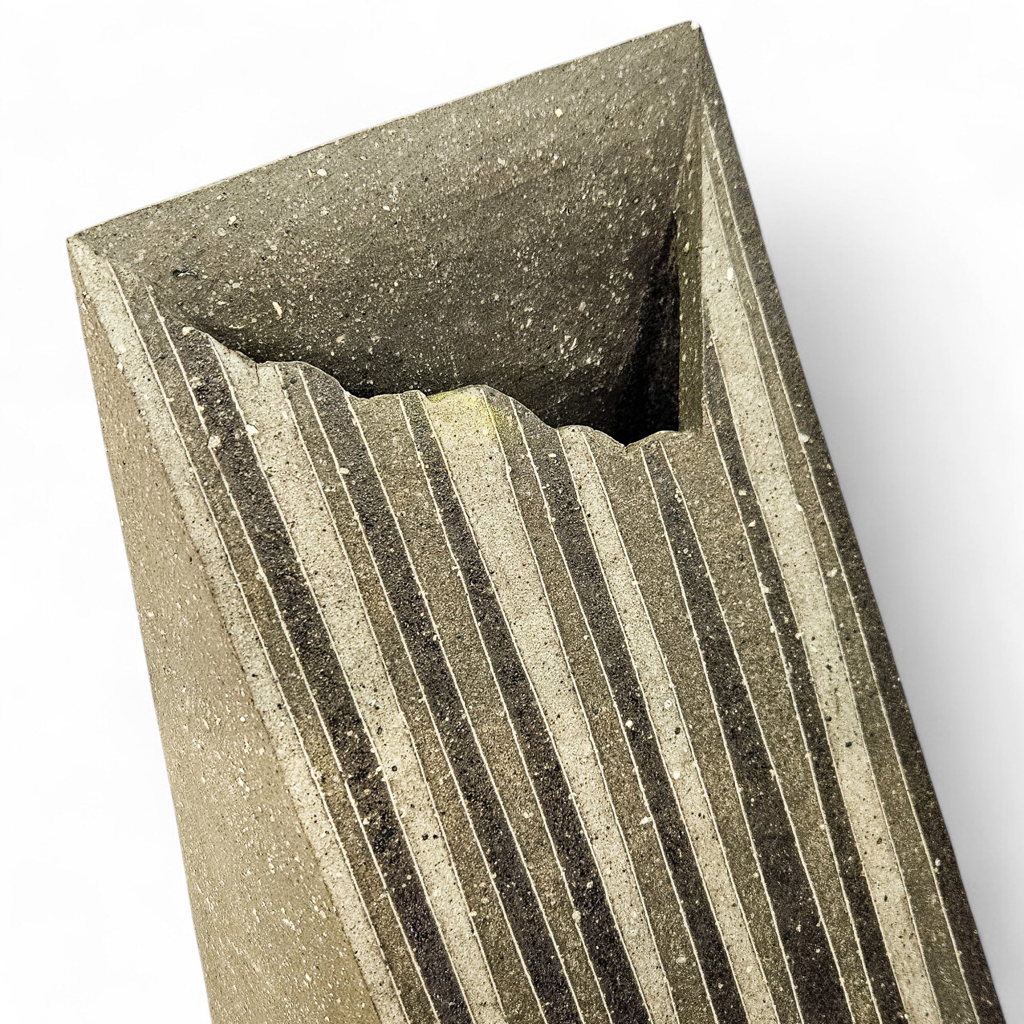 Japanese contemporary ceramic vase by KAZUHIKO SATO