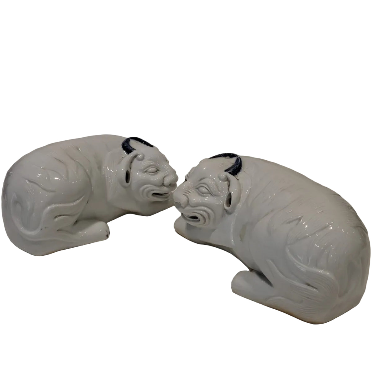 Chinese porcelain mythical beasts - 20th century.