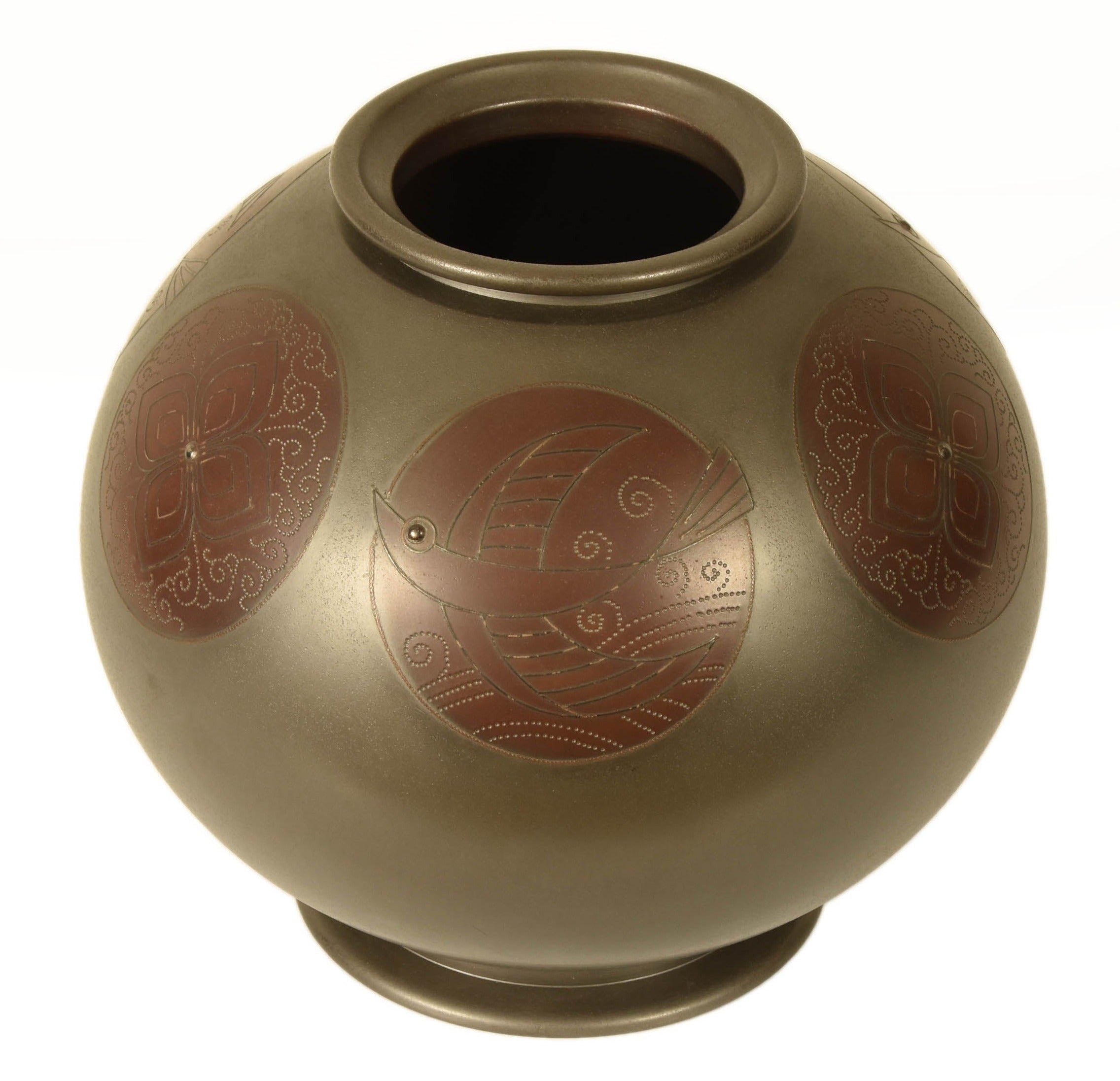 Japanese Takaoka bronze vase - B21GG205