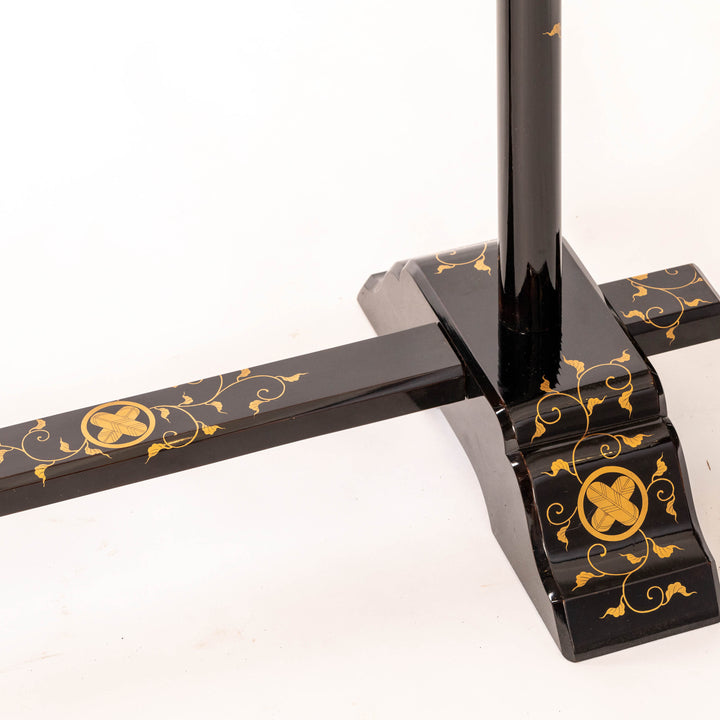 Japanese Lacquer Kimono Stand JF20MM01 Kazari