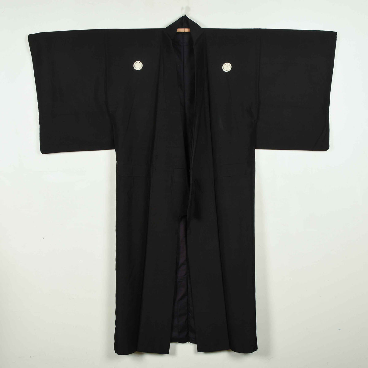 Vintage Men's Black Silk Formal Kimono - ZKM23005 – Kazari Ziguzagu