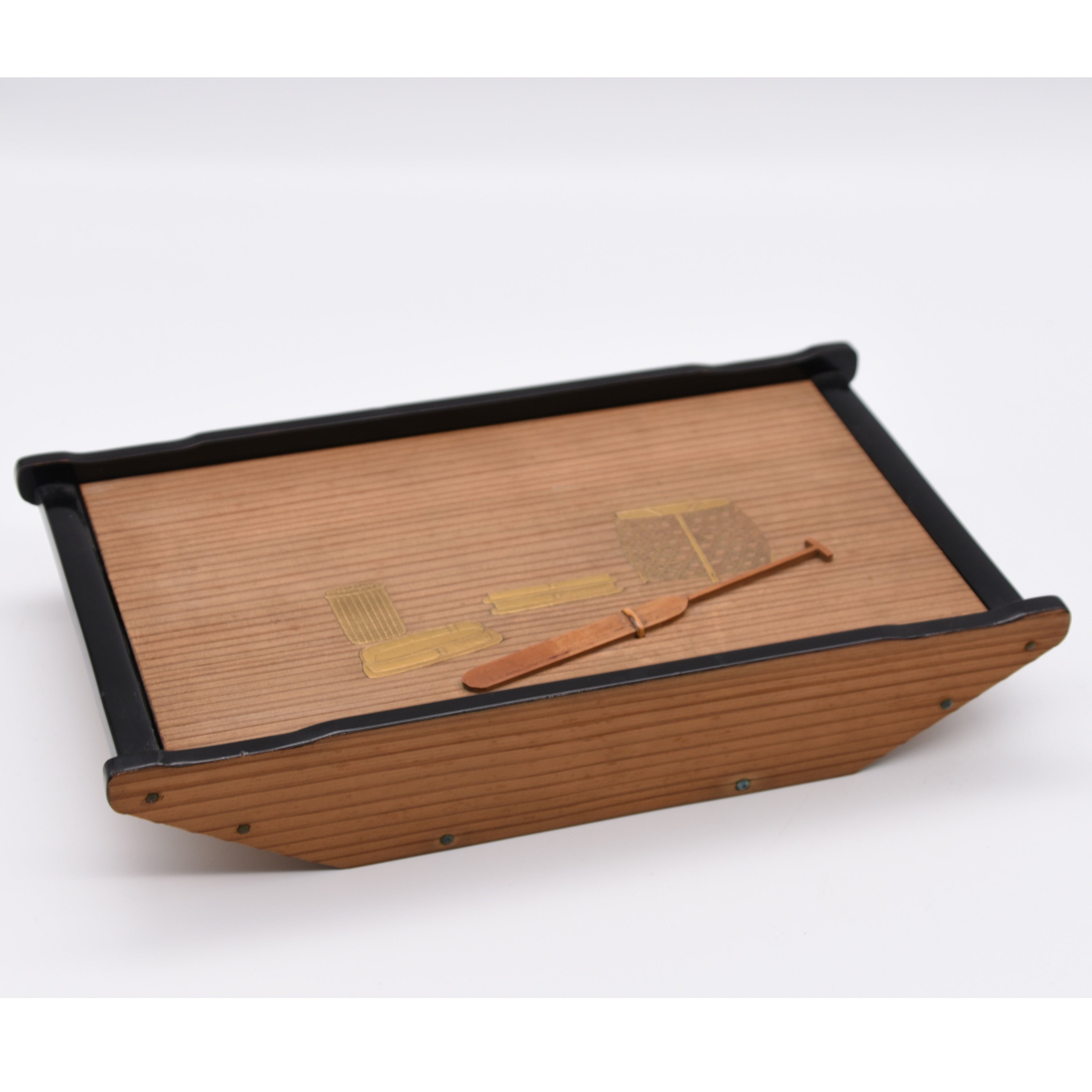Japanese boat shaped lacquer box - L23016