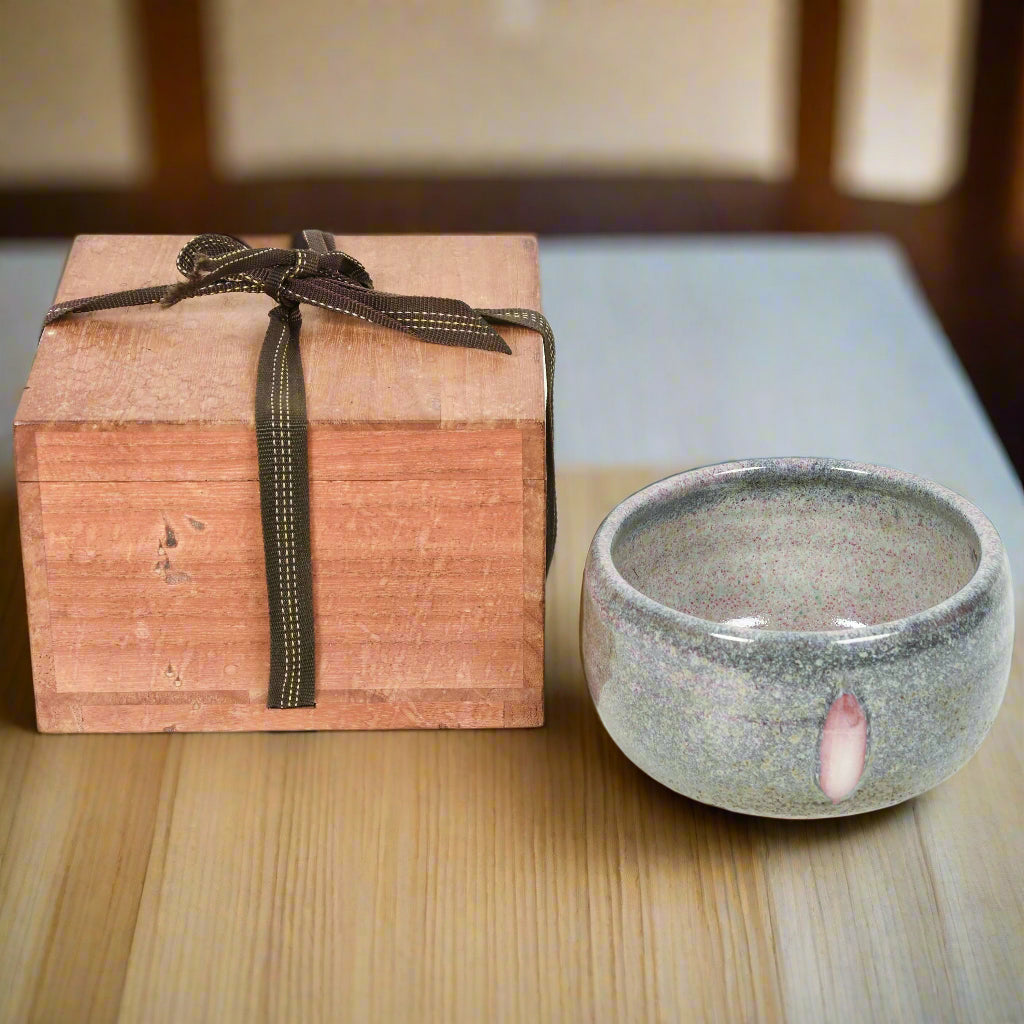 Japanese colorful pottery tea bowl - C23006