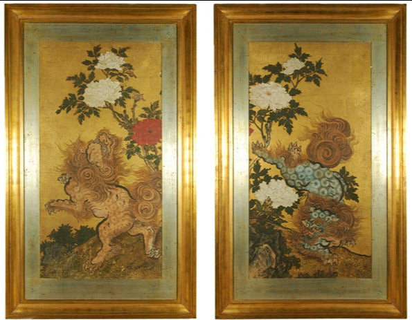 Rare Edo-period Japanese paintings of Karashishi with peonies on gold leaf. Early 18th century, framed, ink and pigment on paper.